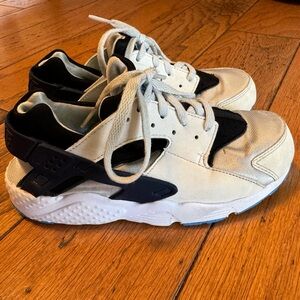 Nike Huarache Sneakers